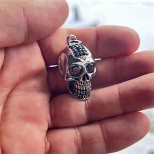 Kaulakoru "Big Skull"